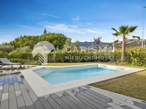 (4) Ekskluzywna willa w luksusowym kurorcie – Santa Clara Golf, Marbella East