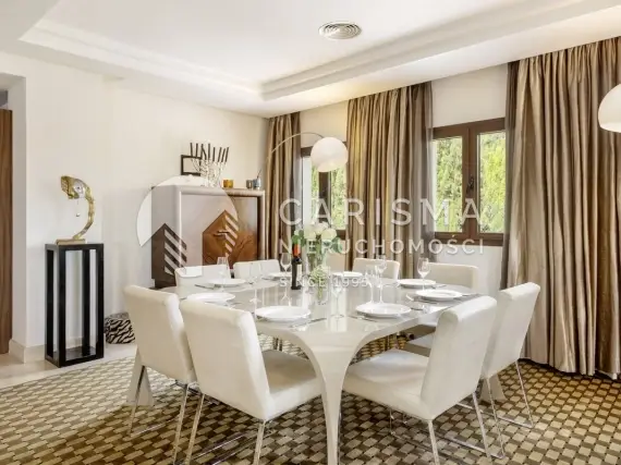 (10) Elegancka willa przy polach golfowych z widokiem na górę La Concha, Las Brisas