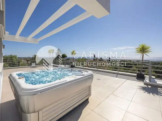 (5) Nowoczesna willa w zamknietej społeczności z panoramicznym widokiem na morze , El Rosario, Marbella