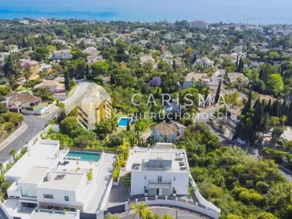 (57) Nowoczesna willa w zamknietej społeczności z panoramicznym widokiem na morze , El Rosario, Marbella