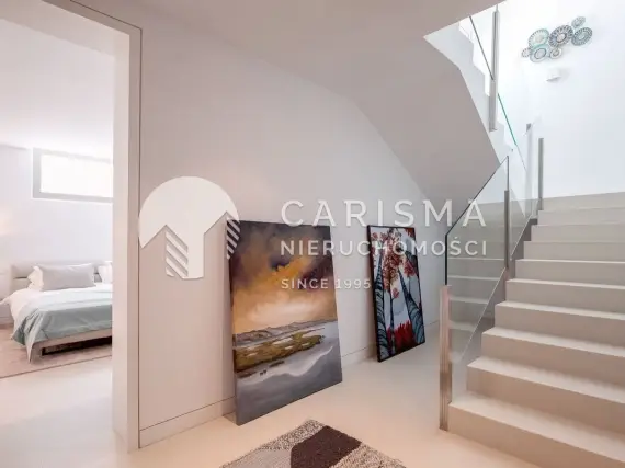 (29) Nowoczesna willa na trzech poziomach w pierwszej linii golfa, Guadalamina Baja, Marbella