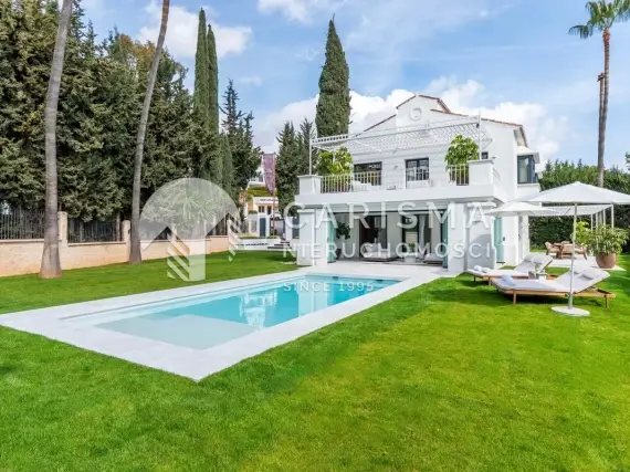 Elegancka willa w stylu śródziemnomorskim z widokiem na morze, Nueva Andalucia 2
