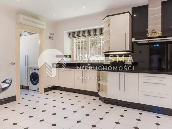 (7) Elegancka stylowa willa blisko morza, Puerto Banus, Marbella