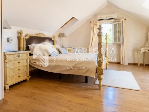 (16) Elegancka stylowa willa blisko morza, Puerto Banus, Marbella