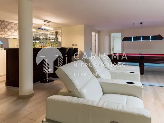 (22) Elegancka stylowa willa blisko morza, Puerto Banus, Marbella