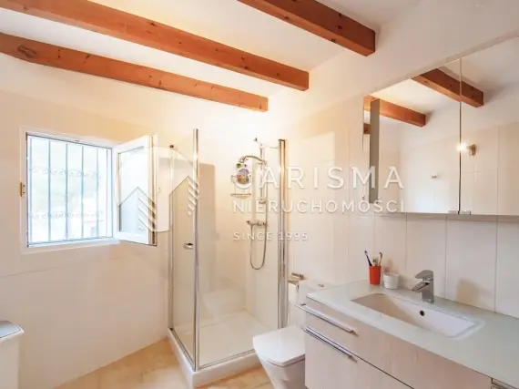 (46) Śródziemnomorska willa w doskonałej lokalizacji San Jaime, Moraira