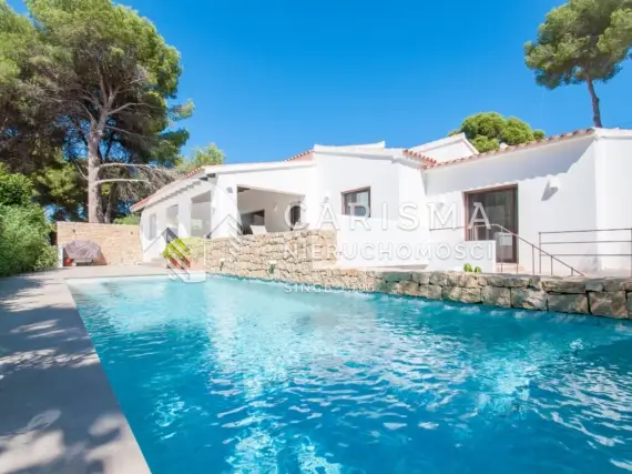 (2) Nowoczesna parterowa willa w doskonałej lokalizacji, Moraira