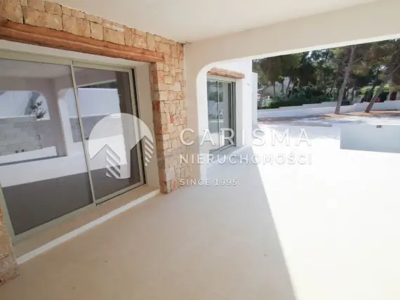 (9) Nowoczesna willa w stylu Ibiza, Cap Blanc, Moraira