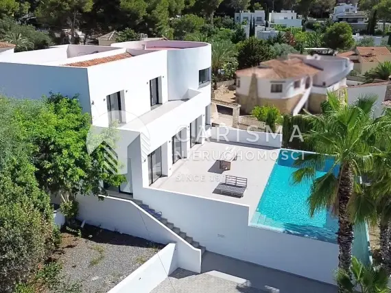 (28) Nowoczesna willa blisko plaży El Portet w Moraira