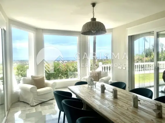 (12) Przestronna willa z panoramicznym widokiem na morze, Sotogrande Alto