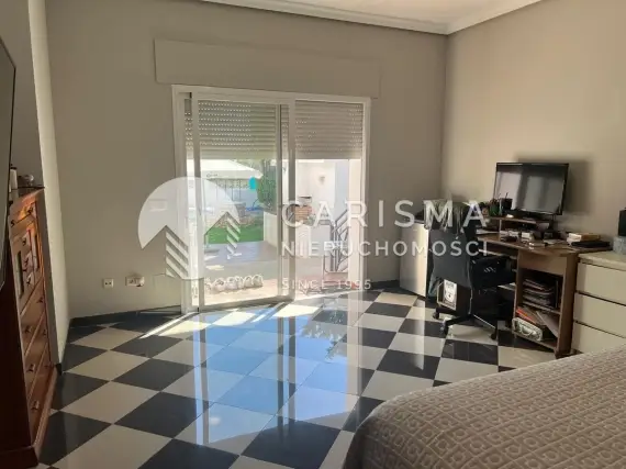 (9) Dwupoziomowa willa z widokiem na morze, Marbella