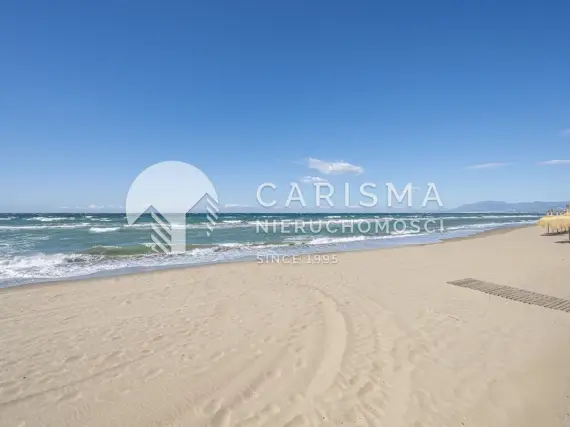 (10) Andaluzyjska willa z prywatnym wyjściem na plażę, Marbella