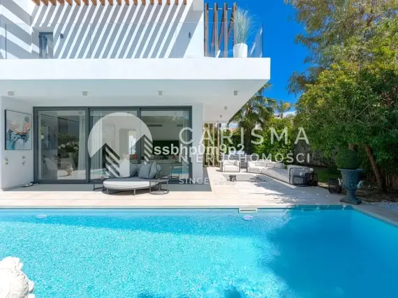 (6) Współczesna willa w prestiżowej dzielnicy, Estepona