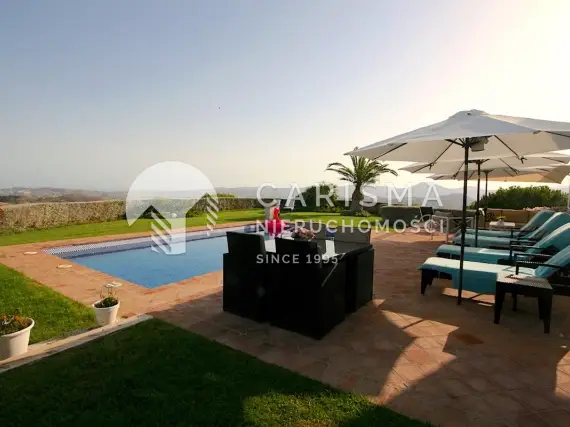 (4) Andaluzyjska willa z panoramicznym widokiem na morze i góry, Mijas