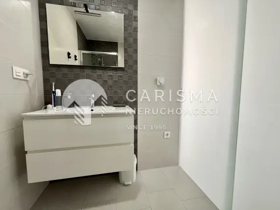 (8) Apartament na Costa Blanca: Komfort, Widoki i Lokalizacja
