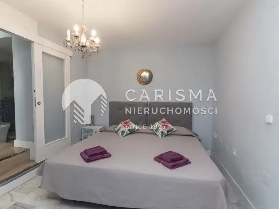 (20) Duża willa na działce 1400 mkw w prestiżowej miejscowości Hacienda Las Chapas