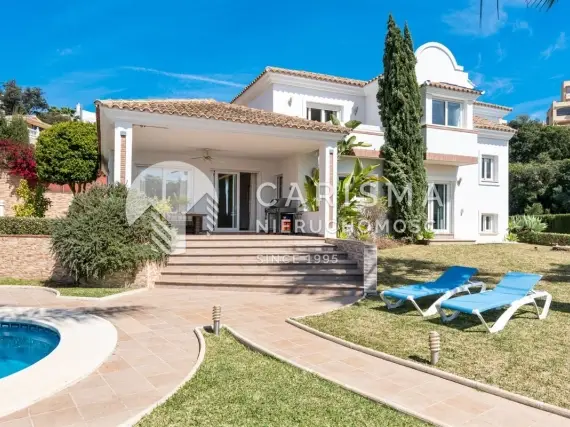 (56) Gustowna willa w urokliwej okolicy niedaleko plaży , Elviria