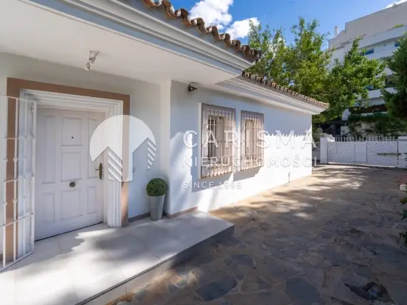 (32) Andaluzyjska willa z pięknym widokiem na górę La Concha, Nueva Andalucia