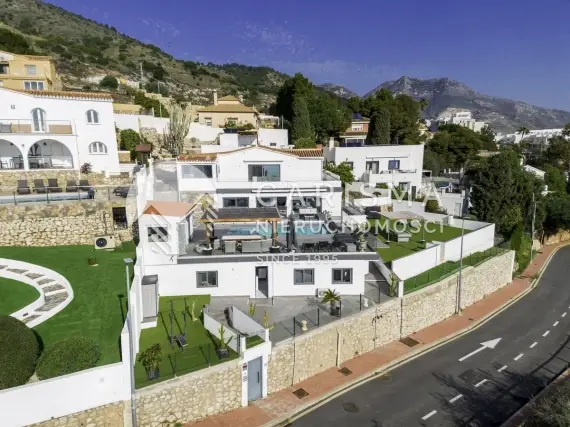 Trzypoziomowa willa z licencją turystyczną z widokiem na morze, Benalmadena 2