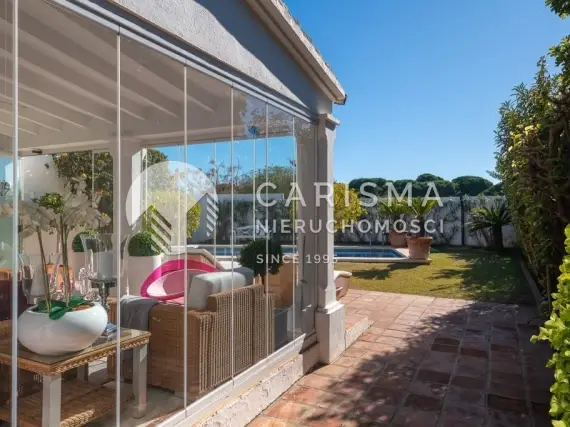 (9) Andaluzyjska willa w pierwszej linii plaży, Artrola, Marbella