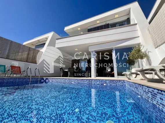 (5) Piękna willa w Dehesa de Campoamor, Costa Blanca