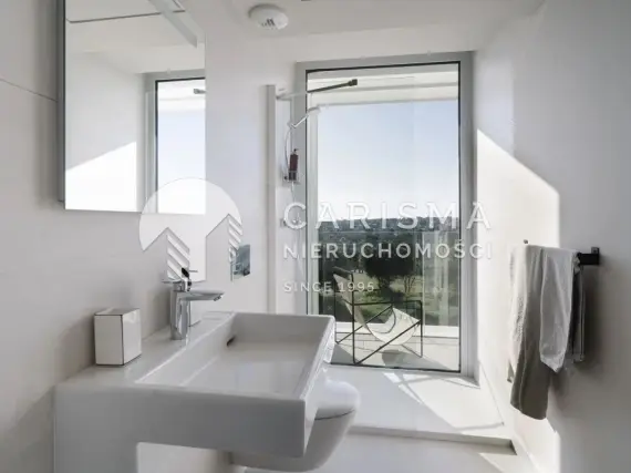 (13) Elegancka willa w pierwszej linii golfa z widokiem na morze, Sotogrande
