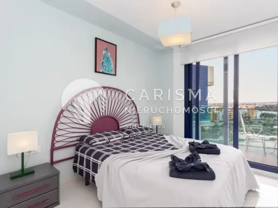 (22) Nowoczesny i luksusowy penthouse w pierwszej linii brzegowej, Punta Prima, Costa Blanca.