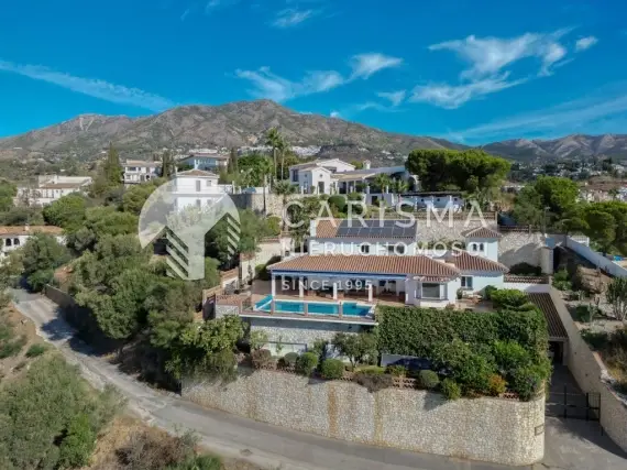(3) Willa w otoczeniu natury z widokiem na morze, Mijas