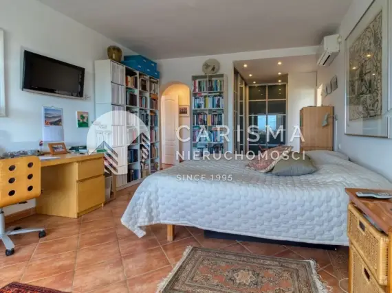(33) Willa w otoczeniu natury z widokiem na morze, Mijas