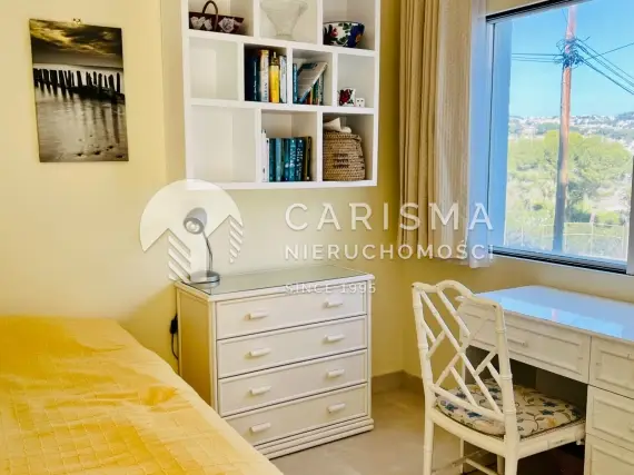 (6) Dom szeregowy z widokiem na góry w Moraira
