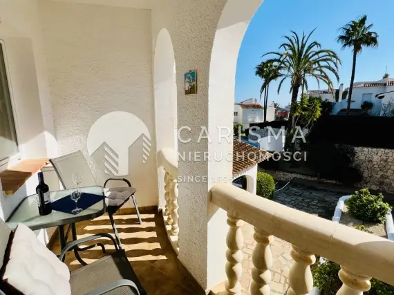 (14) Dom szeregowy z widokiem na góry w Moraira