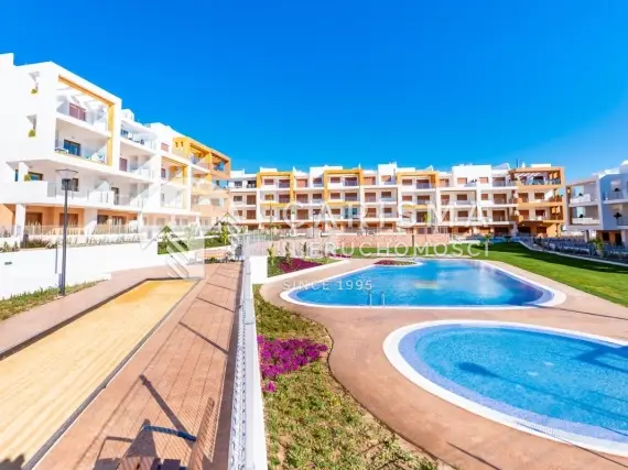 (18) Piękne 3-pokojowe mieszkanie na sprzedaż w Orihuela Costa