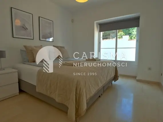 (55) Trzy poziomowa willa z dwoma niezależnymi poziomami, La Cala de Mijas
