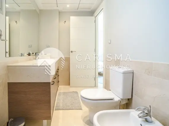 (29) Elegancka willa z 3 sypialniami w Las Colinas Golf Resort, Costa Blanca