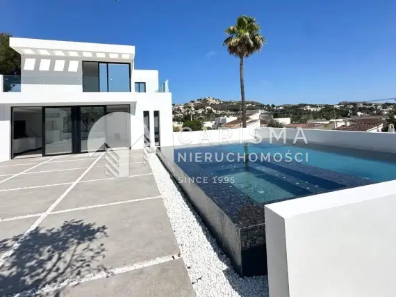 (4) Nowoczesna willa wykończona pod klucz, Moraira