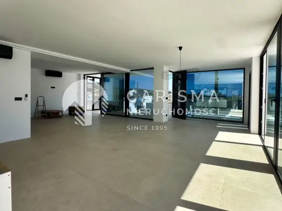 (15) Nowoczesna willa wykończona pod klucz, Moraira