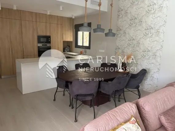 (12) Fantastyczna willa w La Finca Golf, Costa Blanca