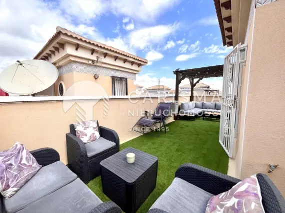 (19) Wyjątkowy dom narożny w sercu Costa Blanca - Villamartin, Alicante