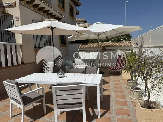 (4) Komfortowy dom na sprzedaż w Orihuela Costa, Costa Blanca