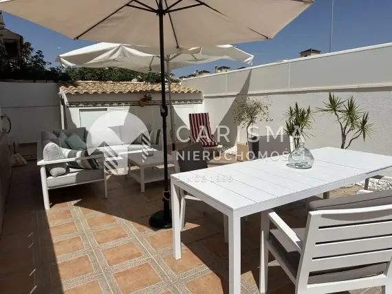 (7) Komfortowy dom na sprzedaż w Orihuela Costa, Costa Blanca