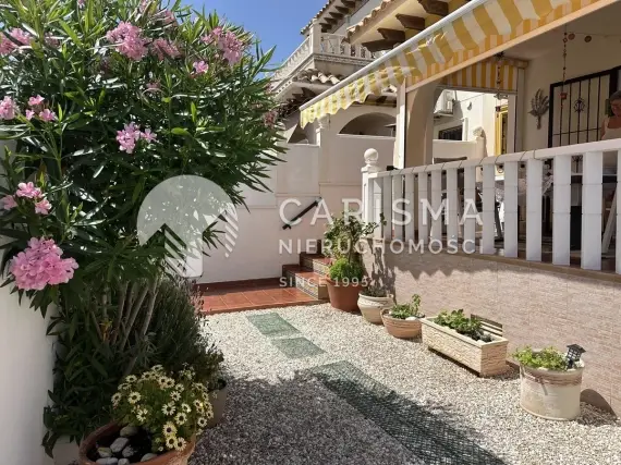 (11) Komfortowy dom na sprzedaż w Orihuela Costa, Costa Blanca