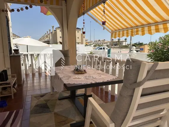 (14) Komfortowy dom na sprzedaż w Orihuela Costa, Costa Blanca