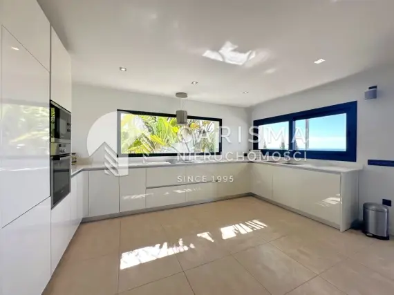 (39) Nowoczesna luksusowa willa z panoramicznym widokiem na morze – Moraira