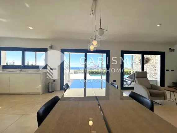 (40) Nowoczesna luksusowa willa z panoramicznym widokiem na morze – Moraira