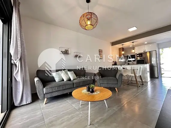 (4) Parterowy bungalow z 2 sypialniami w Pilar de la Horadada
