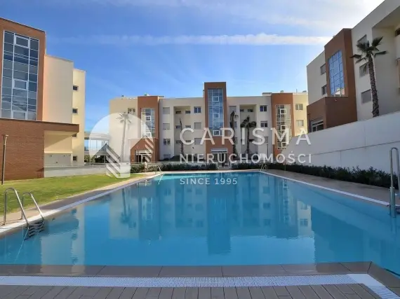 (42) Nowoczesny apartament z panoramicznym widokiem na morze – El Higuerón, Fuengirola