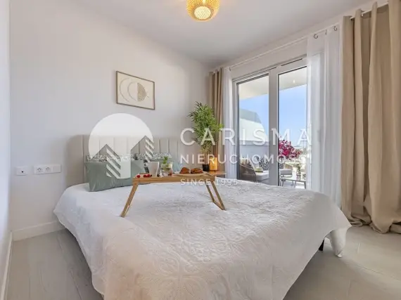 (13) Nowoczesny penthouse w sercu Estepony