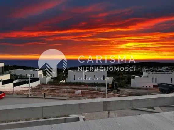 (11) Nowoczesna willa z widokiem na morze w Moraira