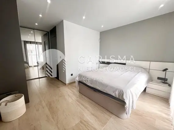 (7) Nowoczesna Willa z 3 Sypialniami w El Galan, Villamartin, Alicante