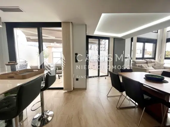 (25) Nowoczesna Willa z 3 Sypialniami w El Galan, Villamartin, Alicante